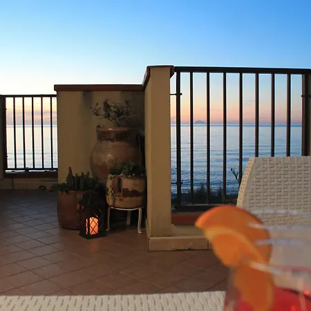 Eolie All'orizzonte *