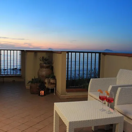 Eolie All'orizzonte